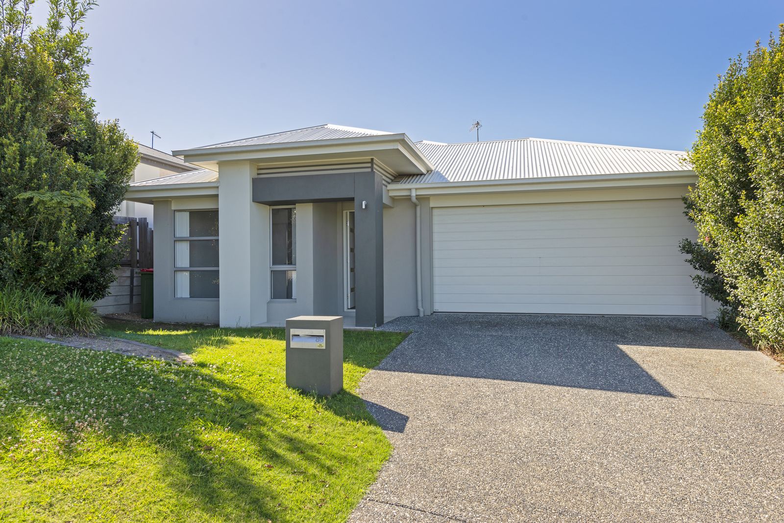 4 bedrooms House in 86 Wollombi Avenue ORMEAU HILLS QLD, 4208