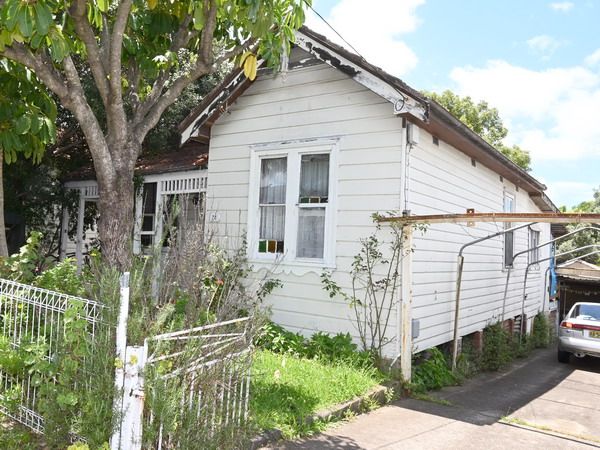 3 bedrooms House in 74 Harrow Road AUBURN NSW, 2144