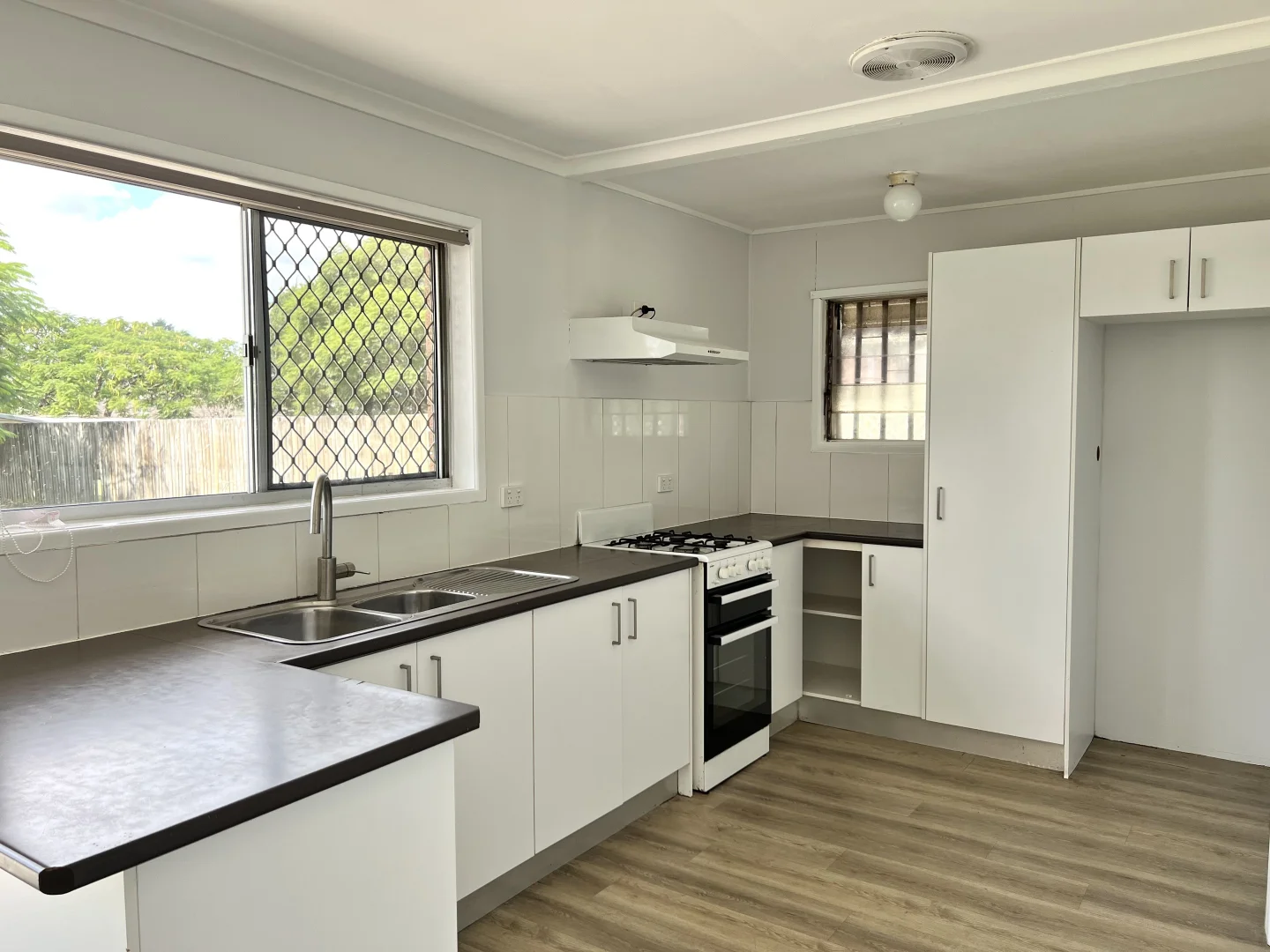 Additional image 3 of 19 King Street, Slacks Creek QLD 4127