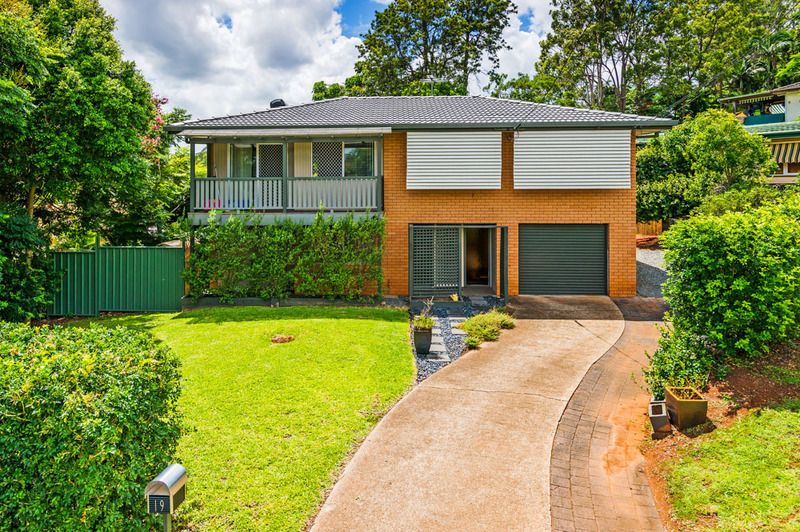 3 bedrooms House in 19 Greycliffe Street MOUNT GRAVATT EAST QLD, 4122