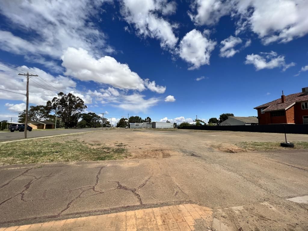 82-90 Murray Street, Finley NSW 2713, Image 1