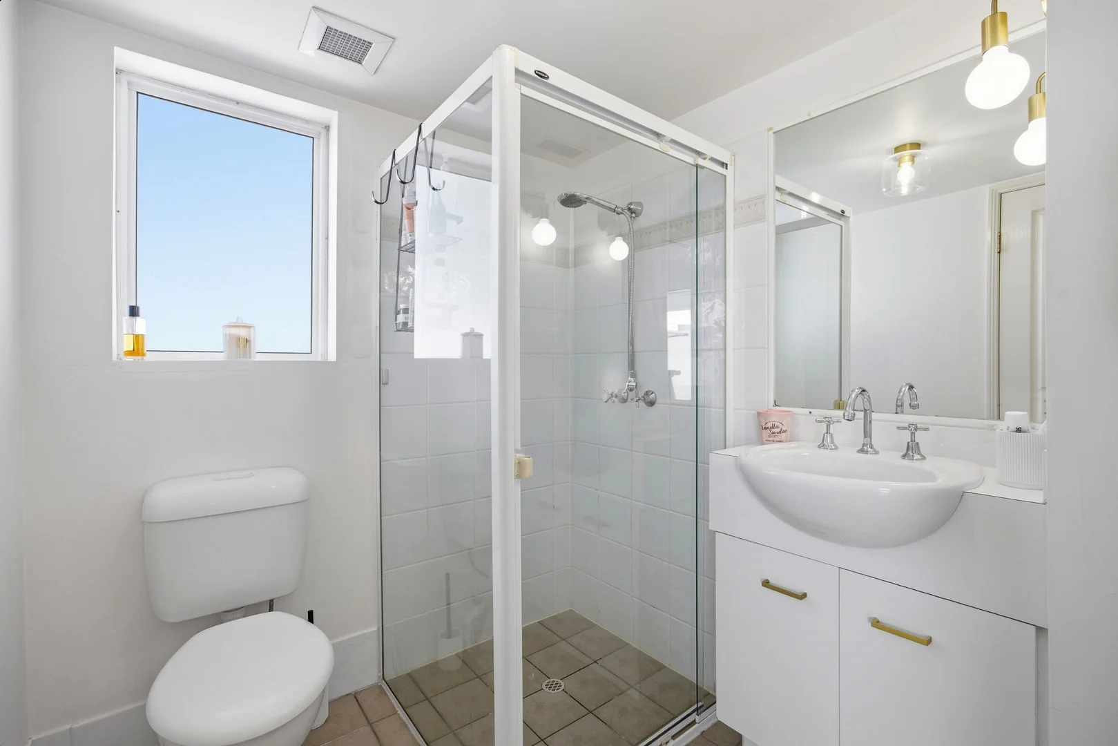 Additional image 8 of 15/96-98 Stanhill Drive, Chevron Island QLD 4217