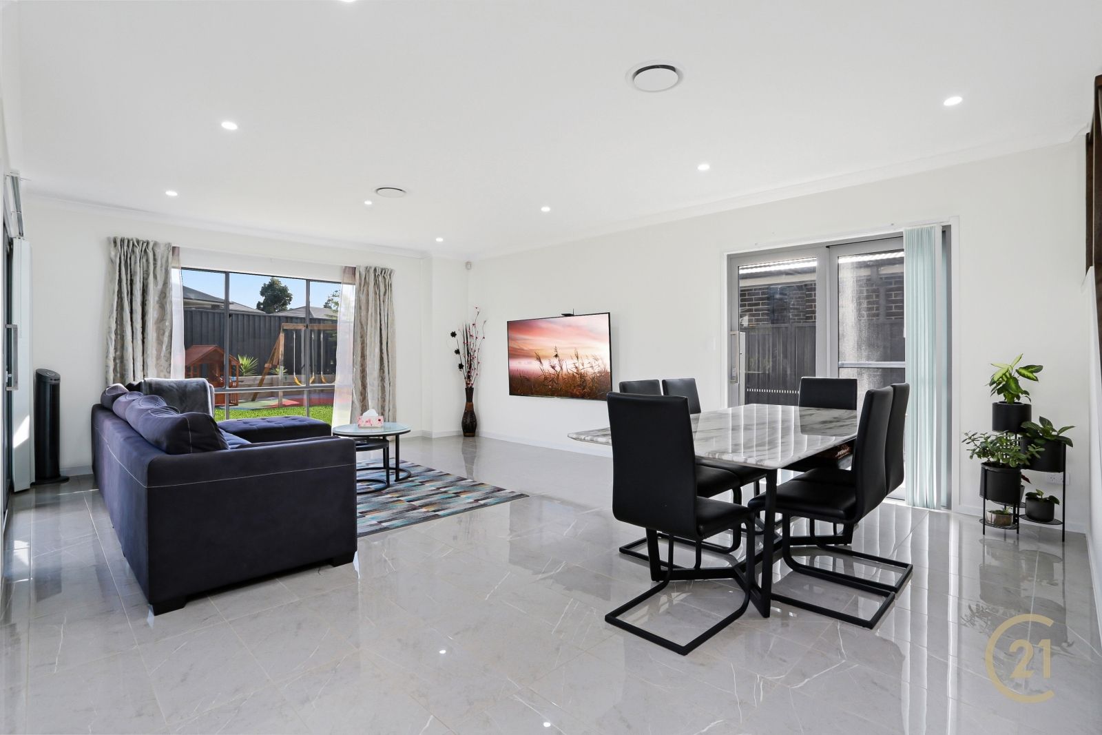 26 Poulton Terrace, Campbelltown NSW 2560, Image 2