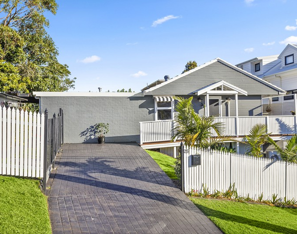 25 Lewis Drive, Figtree NSW 2525
