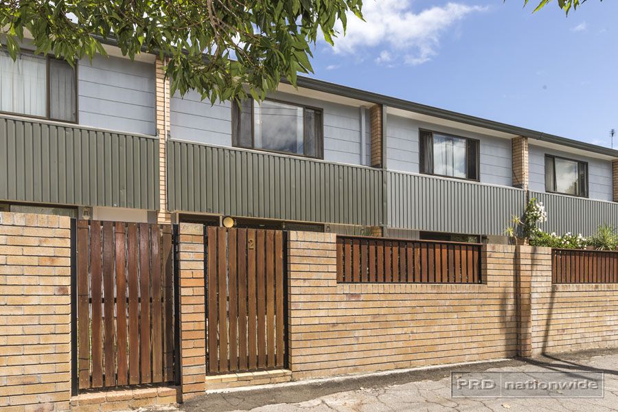 2/77 Bull Street, Cooks Hill NSW 2300, Image 0