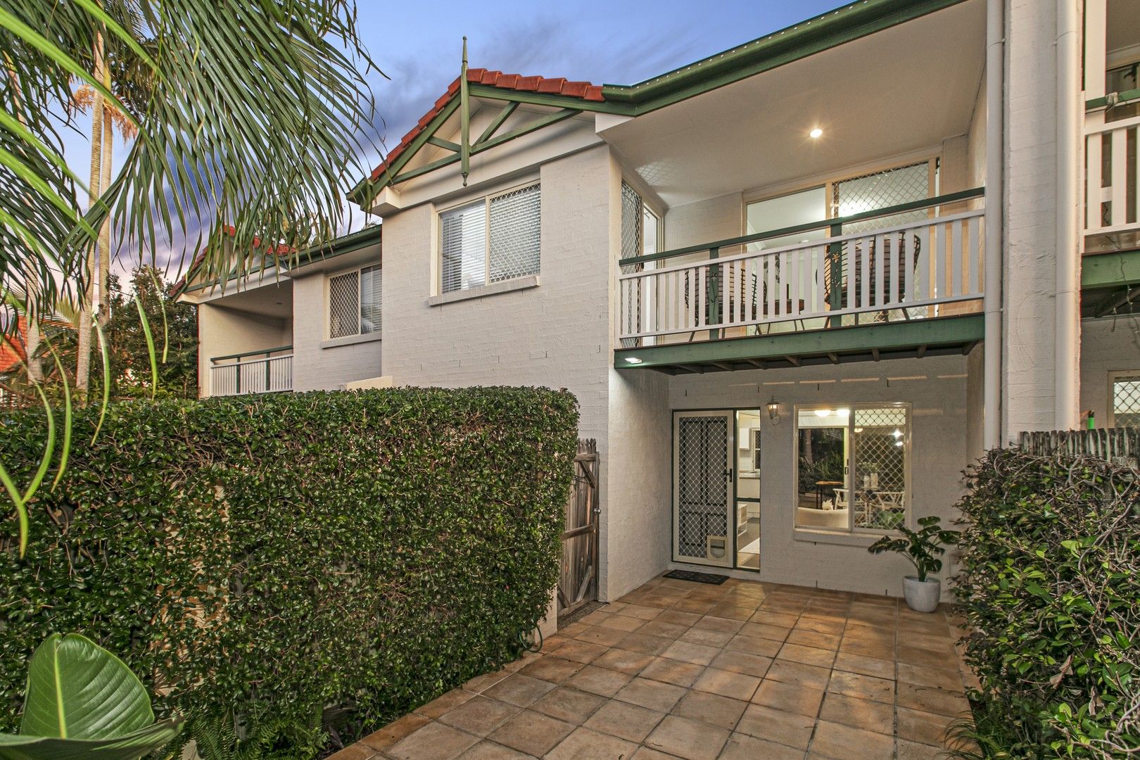 3 bedrooms Townhouse in 2/23 London Road CLAYFIELD QLD, 4011