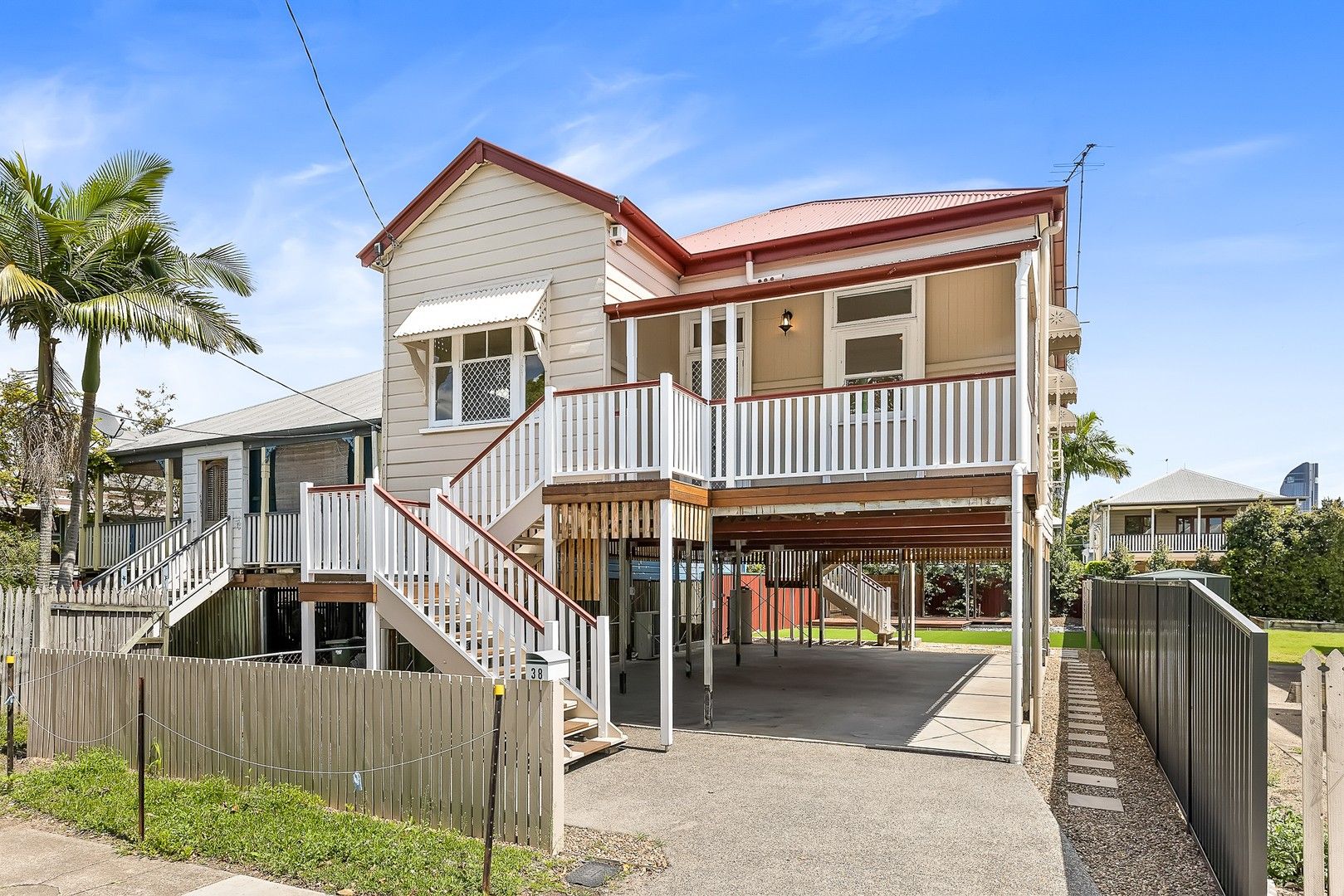 4 bedrooms House in 38 Latrobe Street EAST BRISBANE QLD, 4169