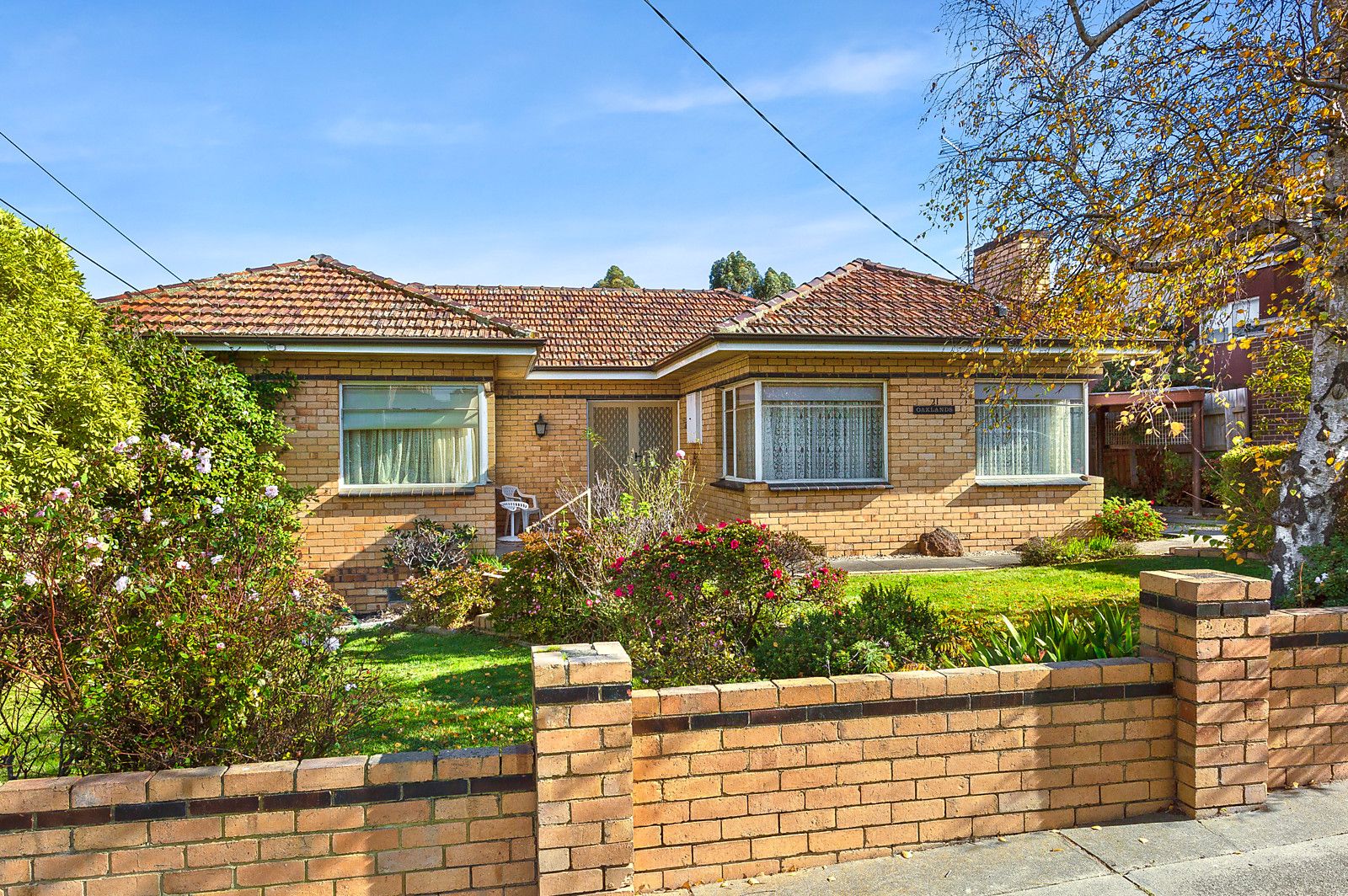 21 Nerissa Grove, Oak Park VIC 3046, Image 0