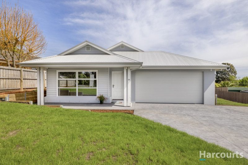 Sold 23 Calway Street, Drouin VIC 3818 on 24 Mar 2023 2018075357 Domain