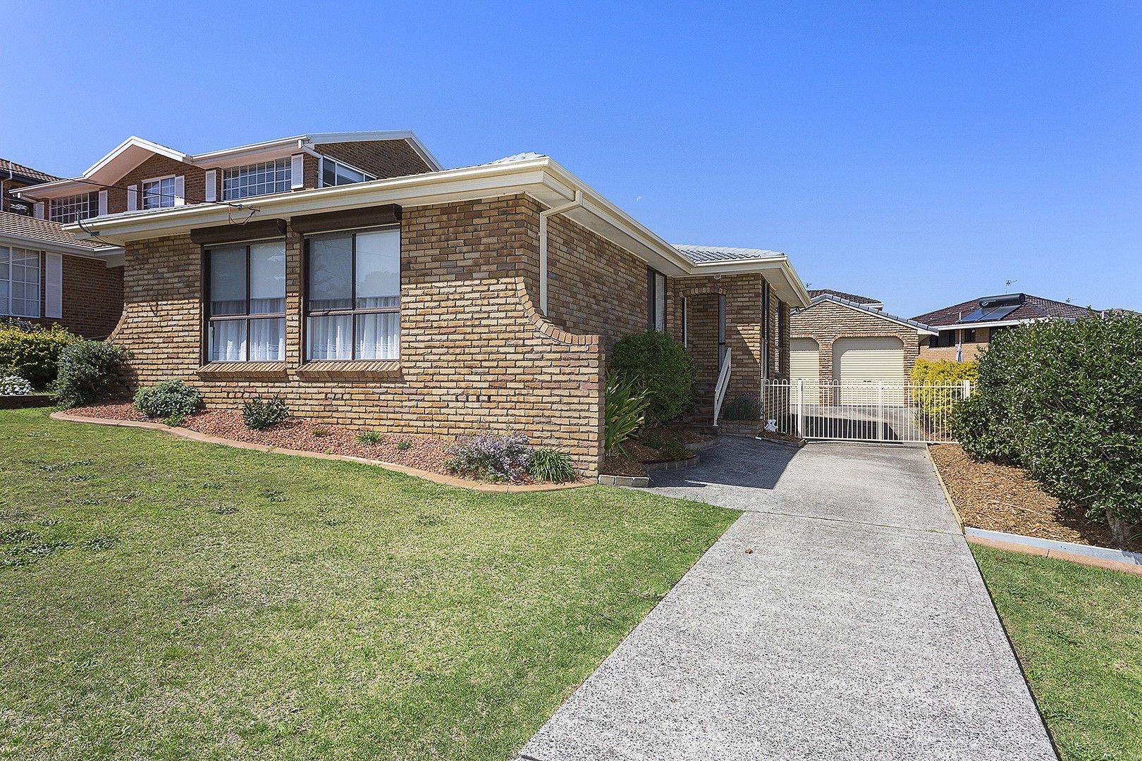 3 bedrooms House in 12 Holt St KIAMA DOWNS NSW, 2533