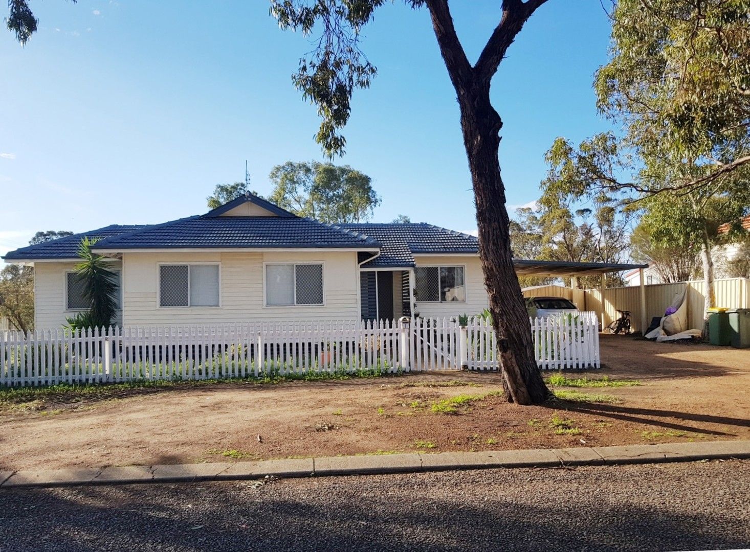 1 HAMILTON Street, Moora WA 6510, Image 0