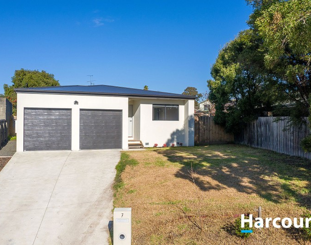 7 Elm Court, Churchill VIC 3842