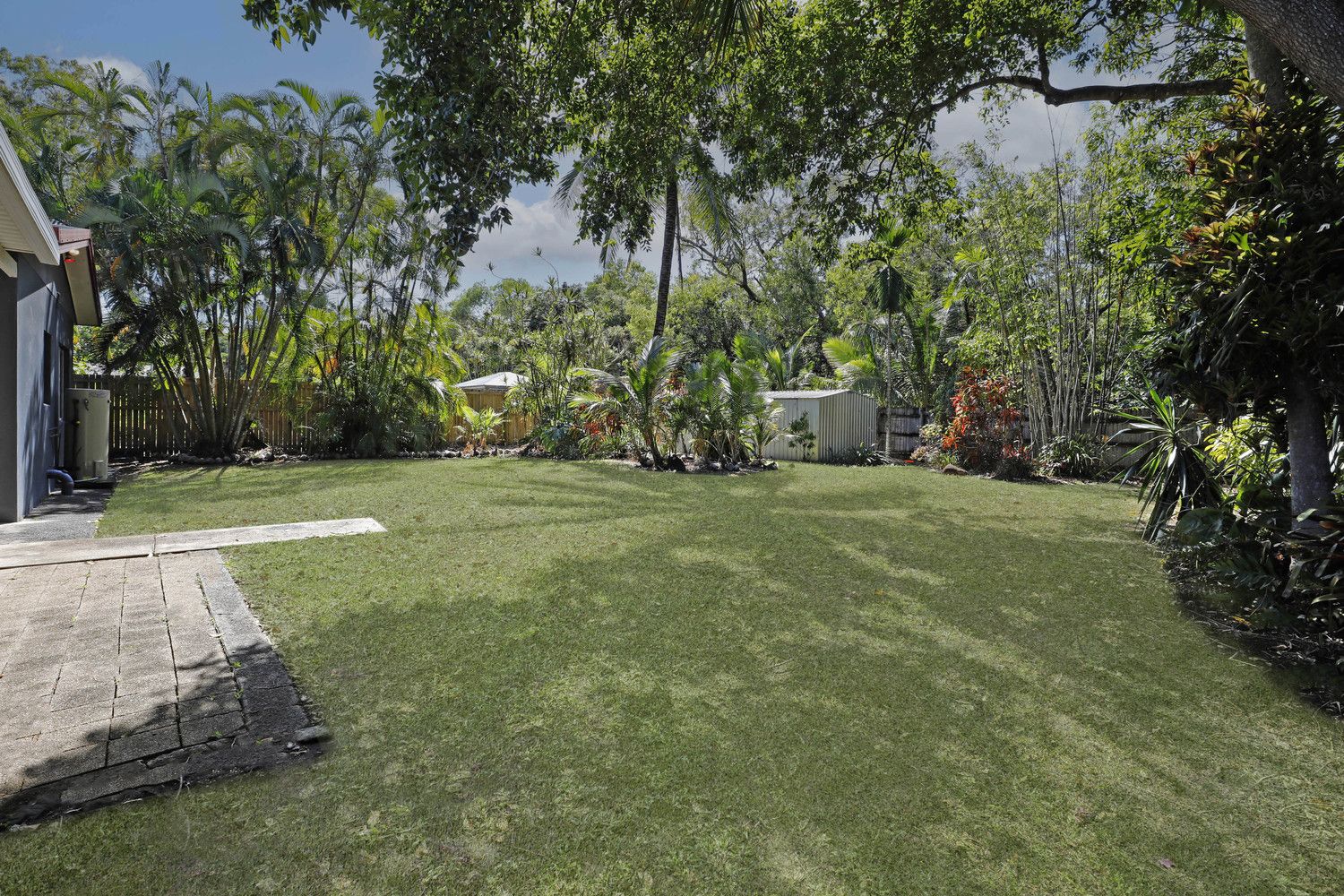 48 Baronia Crescent, Holloways Beach QLD 4878, Image 1