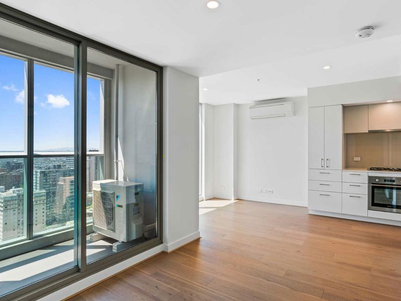 2 bedrooms Apartment / Unit / Flat in 1904/36 La Trobe Street MELBOURNE VIC, 3000