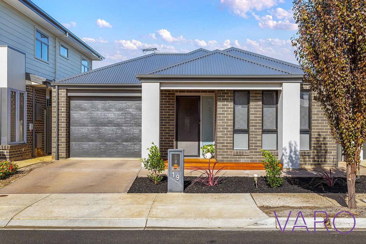 19 Maximillian Court, Mansfield Park SA 5012, Image 0