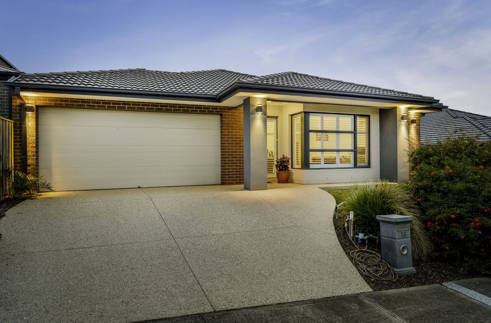 16 Levens Way, Officer VIC 3809, Image 1