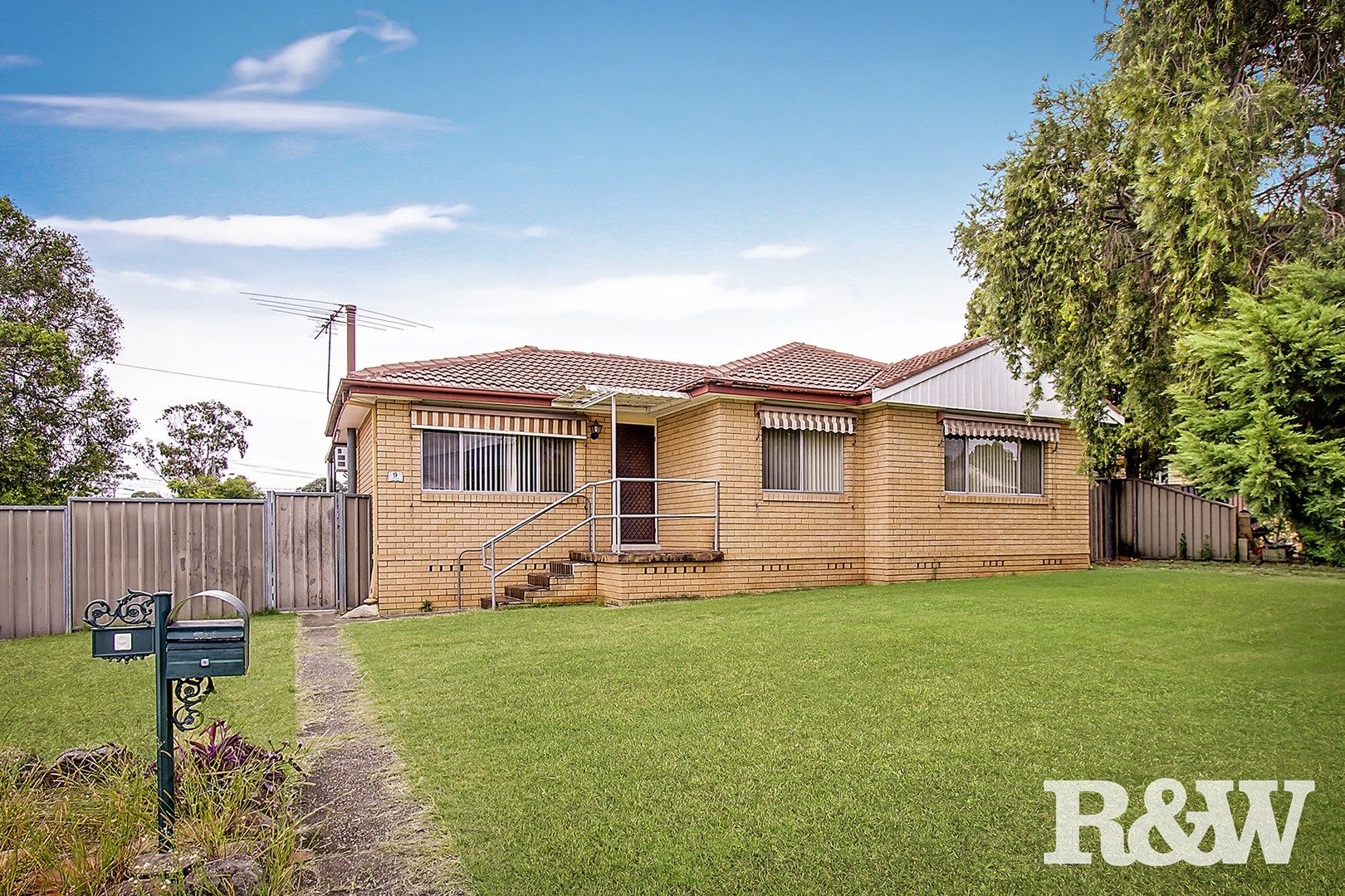 9 Munmora Place, Oxley Park NSW 2760, Image 0