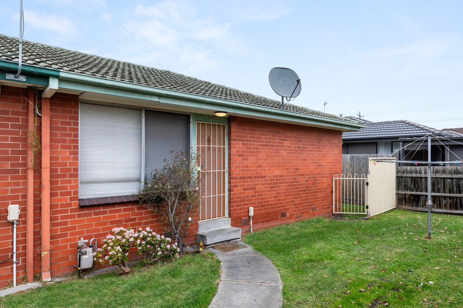 2 bedrooms Apartment / Unit / Flat in 3/38 Oakes Avenue CLAYTON SOUTH VIC, 3169