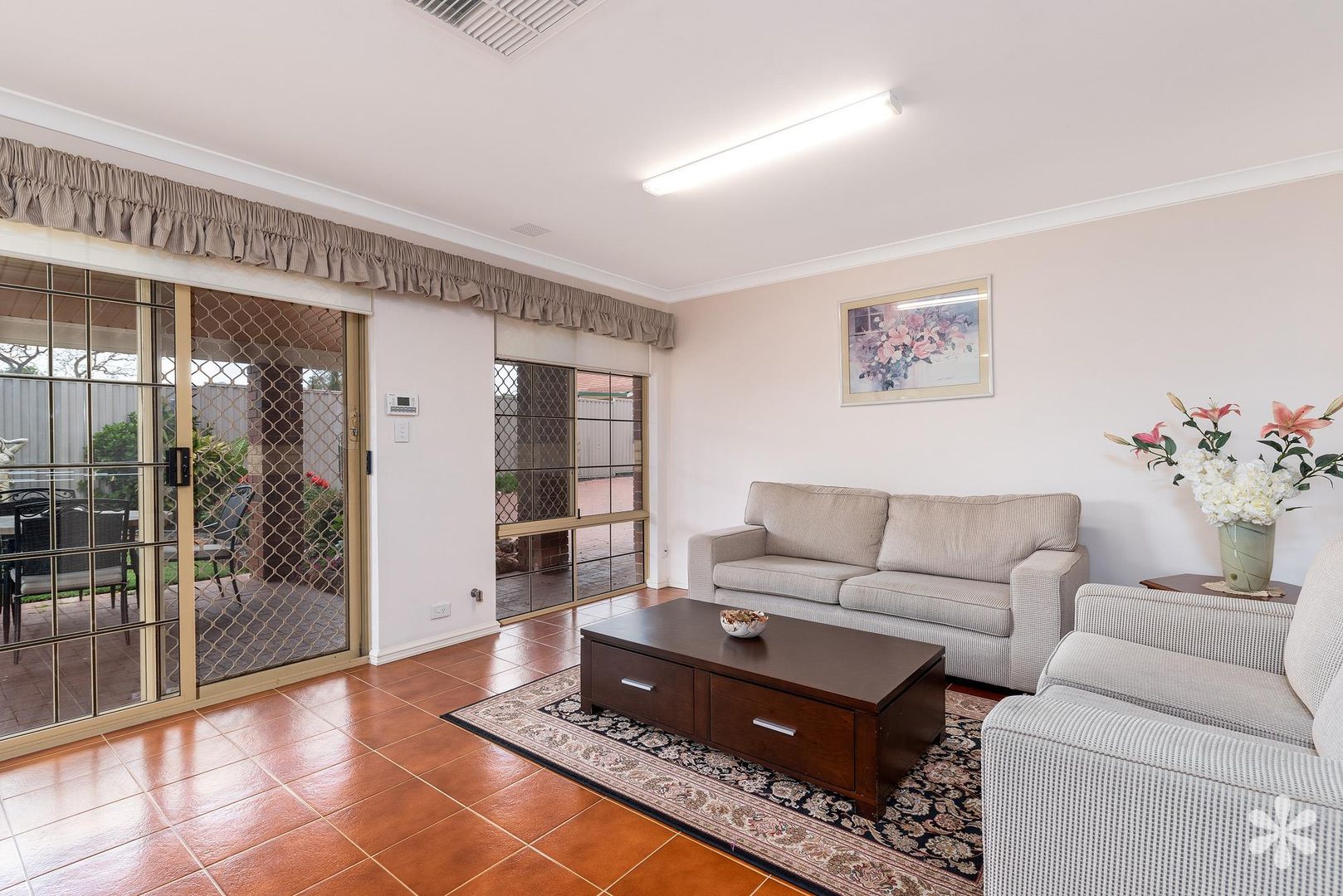 25A Doney Street, Alfred Cove WA 6154, Image 2