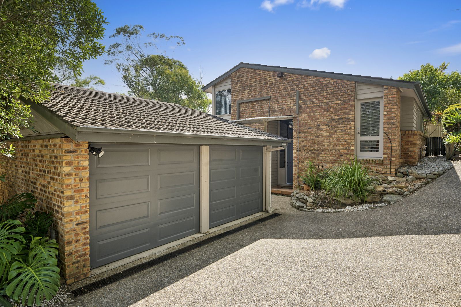 99 Oxley Drive, Mount Colah NSW 2079