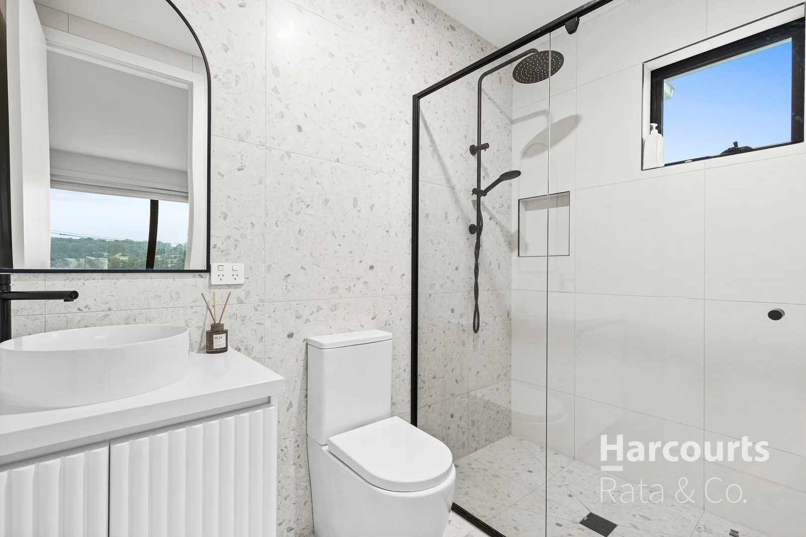 Additional image 10 of 1/15 Greensborough Road, Rosanna VIC 3084