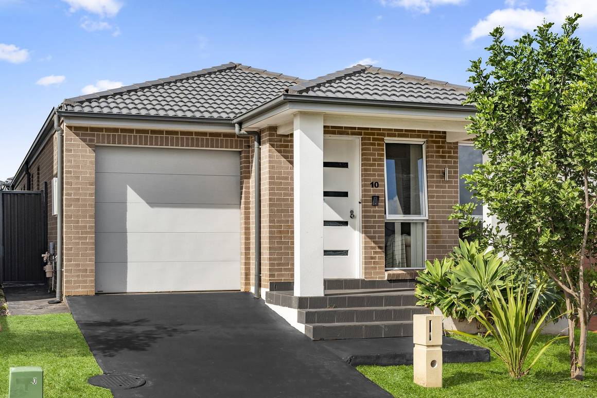 Picture of 10 Dalby Street, THE PONDS NSW 2769