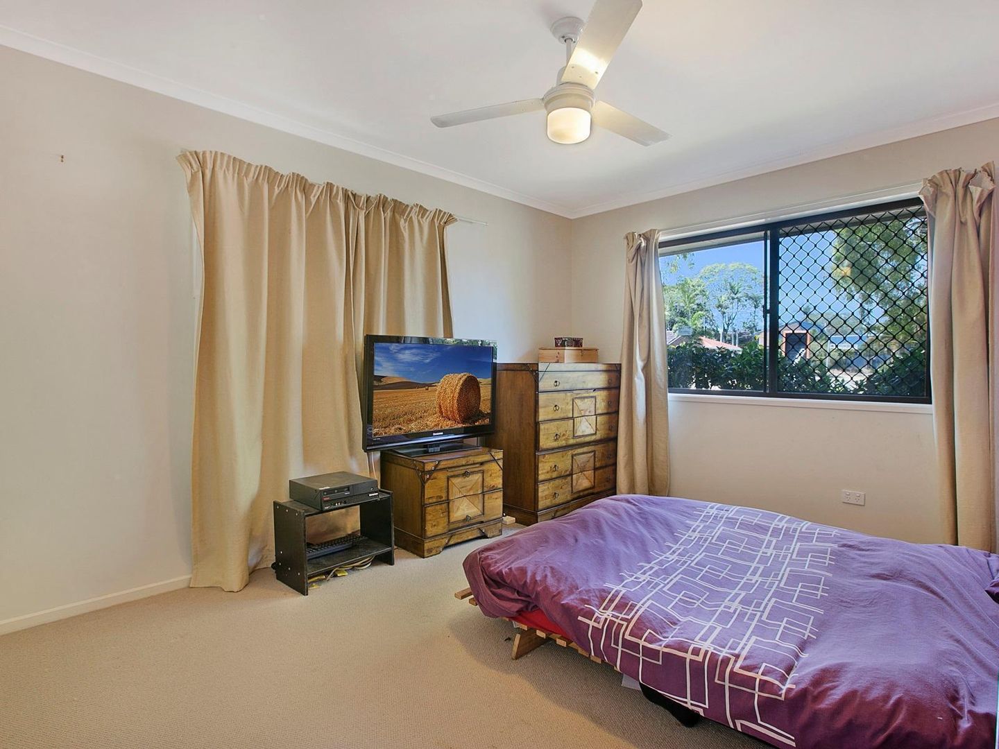 11 Barramundi Street, Manly West QLD 4179, Image 2