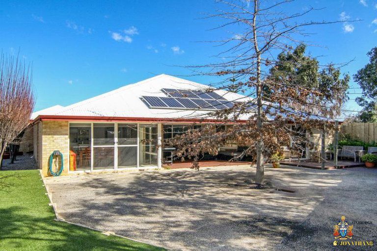 4 bedrooms House in 19 Casselton Grove MARGARET RIVER WA, 6285