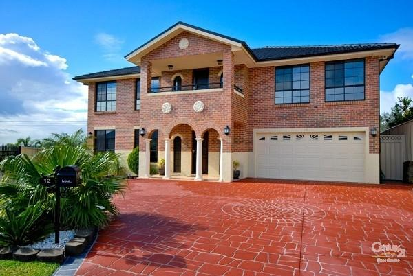 12 Butlers Close, West Hoxton NSW 2171