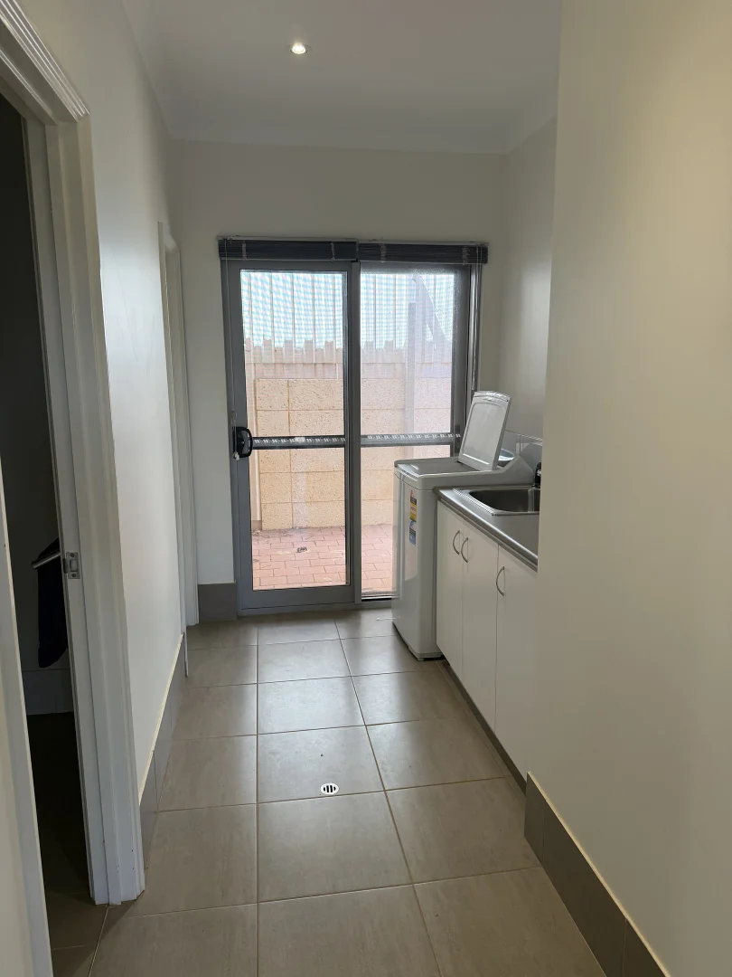 Additional image 8 of 2/29 Simpson Street, Onslow WA 6710