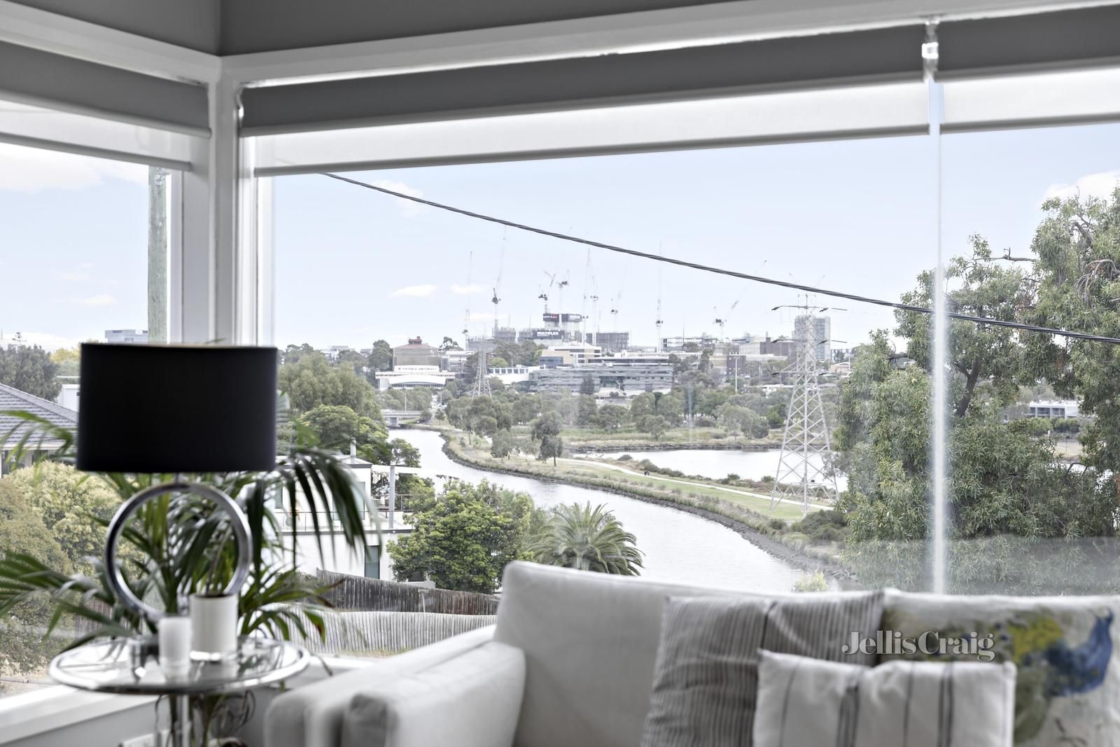 2 Kingston Avenue, Ascot Vale VIC 3032 Domain