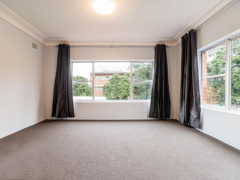 1 bedrooms Studio in 3/71a Pacific Highway WAITARA NSW, 2077