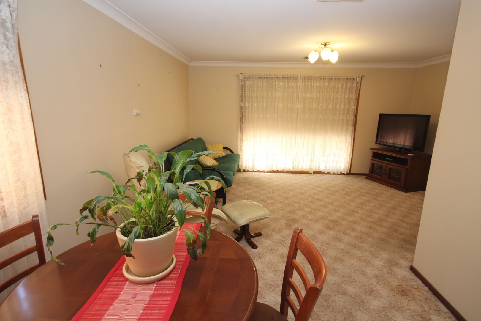 50 Dalman Parkway, Glenfield Park NSW 2650, Image 2