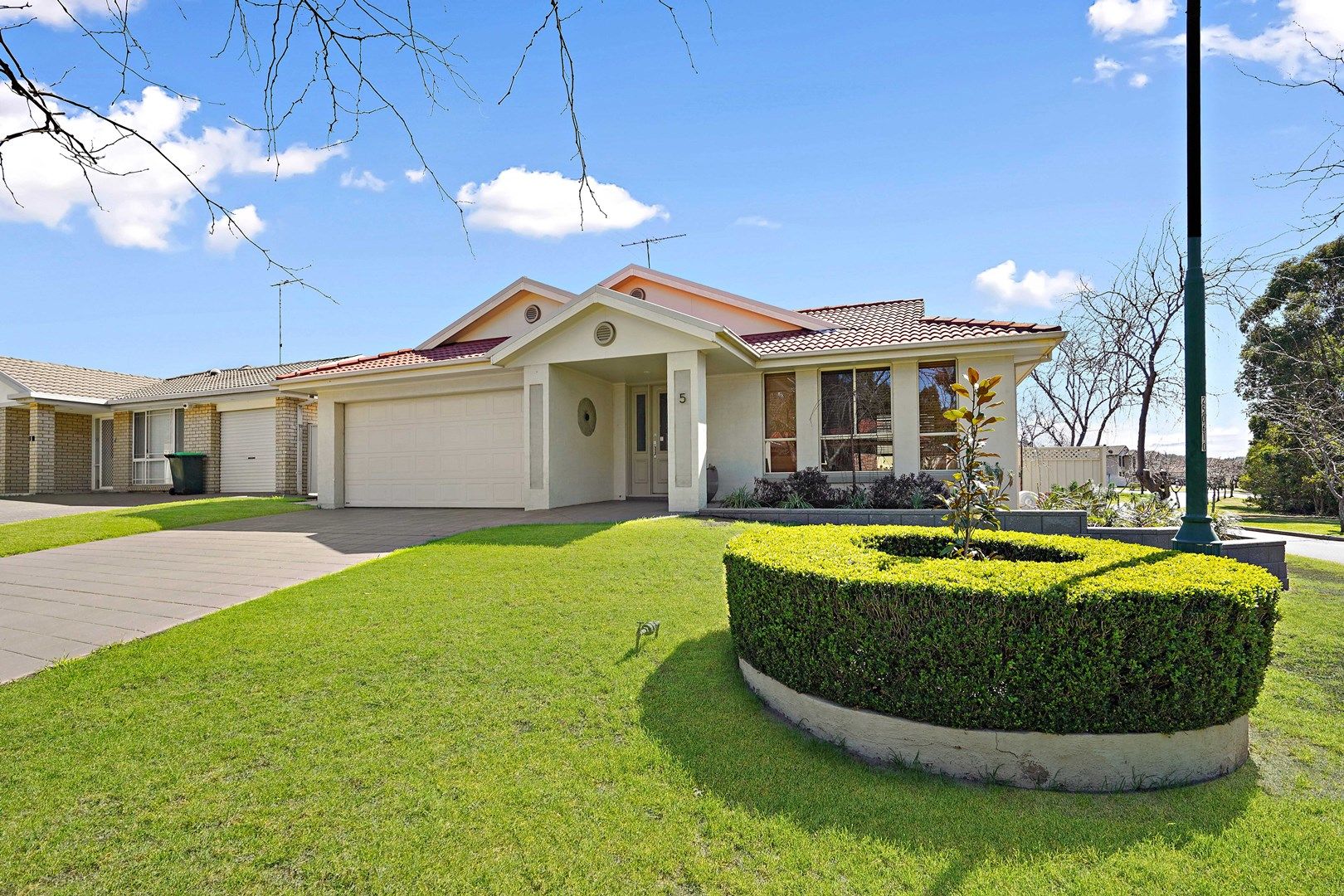 5 Inglis Court, Harrington Park NSW 2567 House For Rent 850 Domain