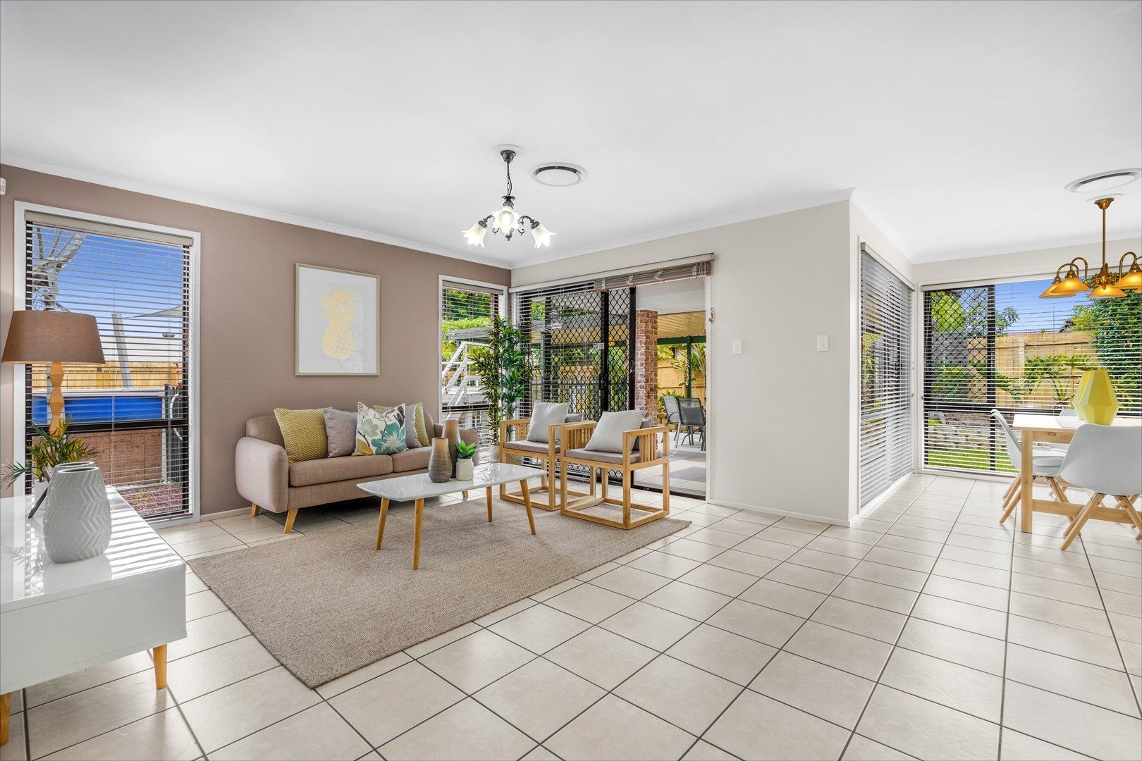 28 Inverary Place, Parkinson QLD 4115, Image 0