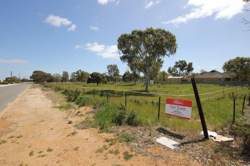 65 Bates Street, Merredin WA 6415, Image 0