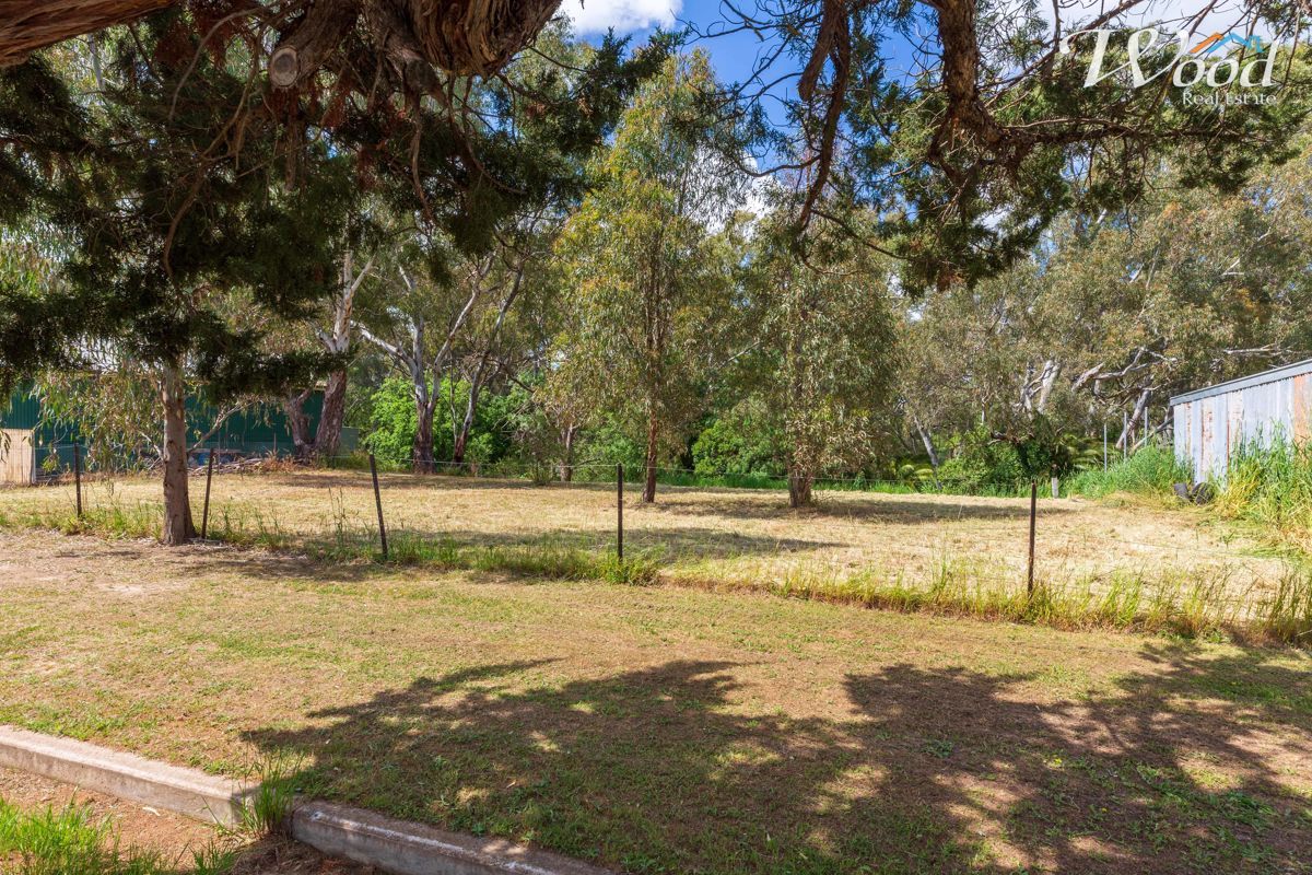 11 Wattle St, Culcairn NSW 2660, Image 0