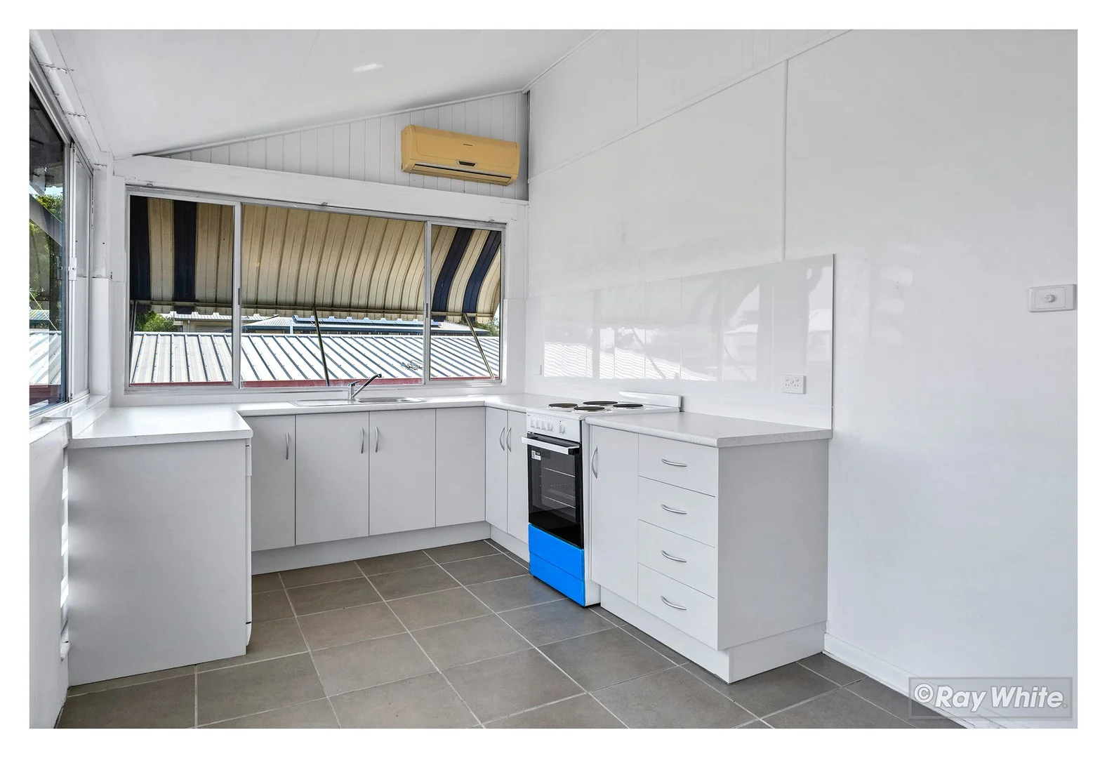 Additional image 7 of 4 Edgar Street, Park Avenue QLD 4701