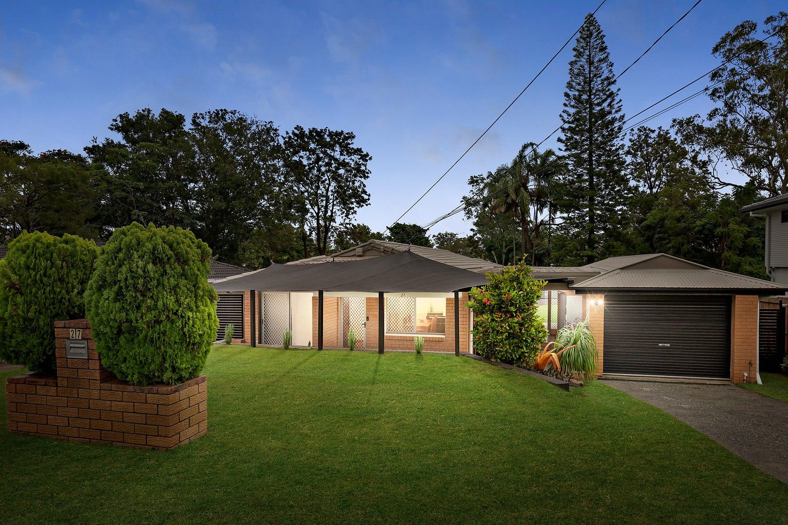 4 bedrooms House in 27 Mungala Street ROCHEDALE SOUTH QLD, 4123