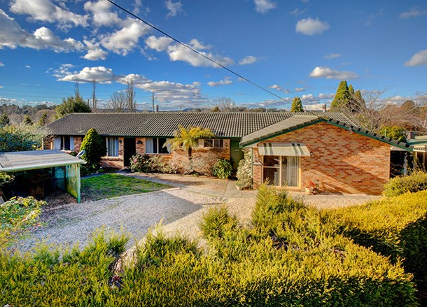 2 Twickenham Place, Moss Vale NSW 2577