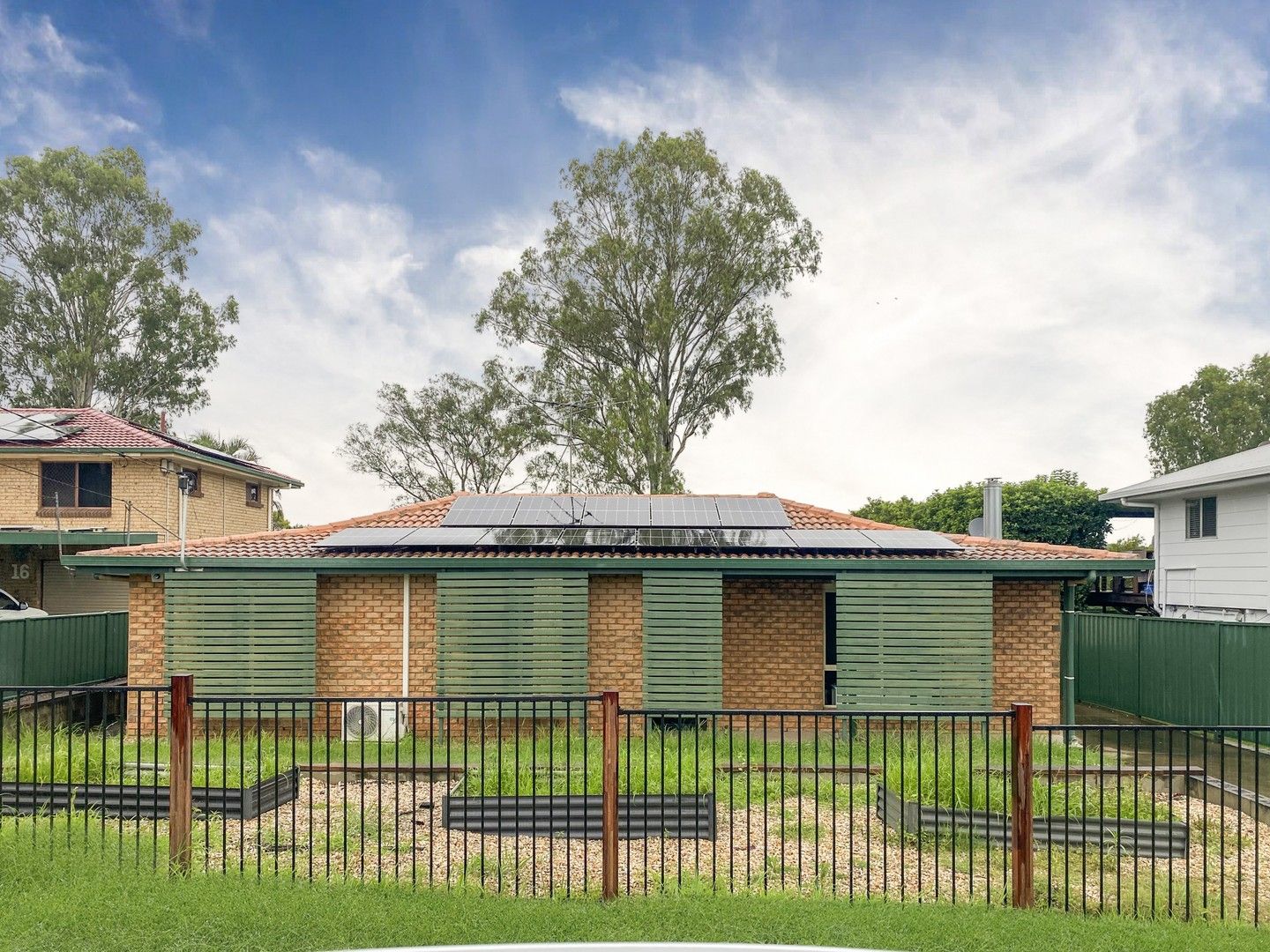 4 bedrooms House in  RACEVIEW QLD, 4305