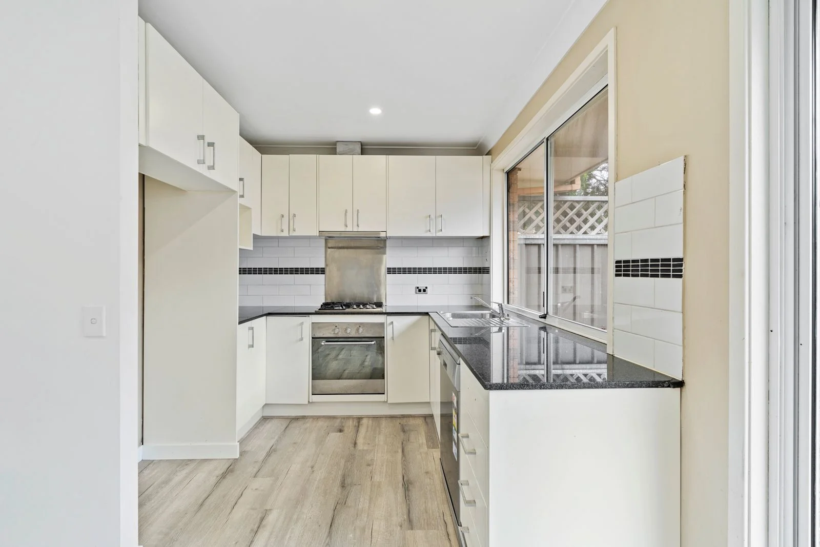 Additional image 3 of 9 Lodestone Place, Eagle Vale NSW 2558