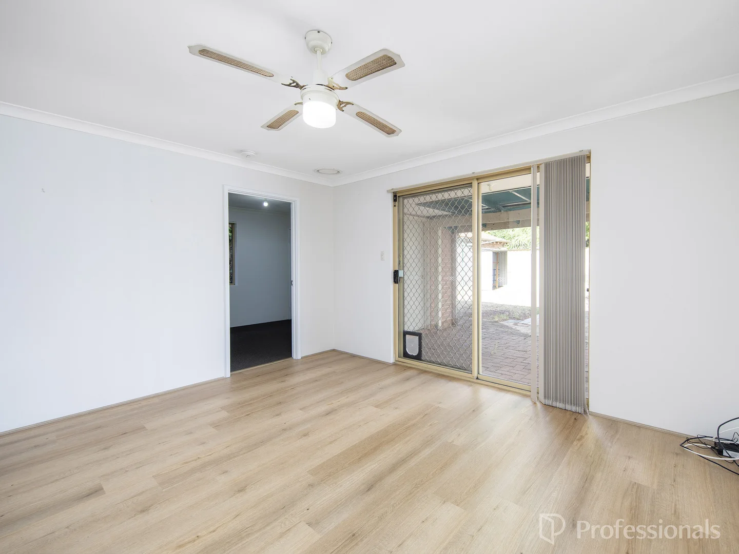 Additional image 8 of 43 Towerhill Road, Alexander Heights WA 6064