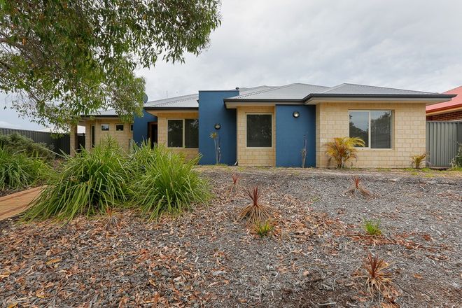 Picture of 31 Ollave Circuit, AVELEY WA 6069