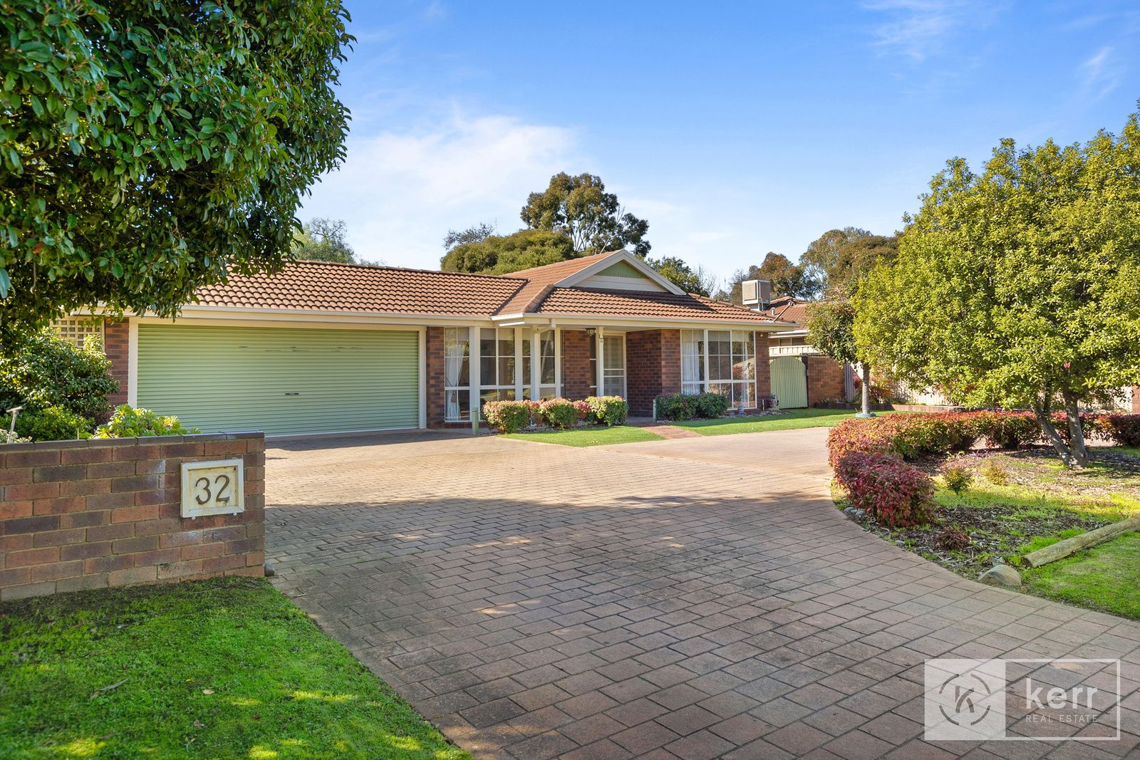 5 bedrooms House in 32 Banker Street BAROOGA NSW, 3644