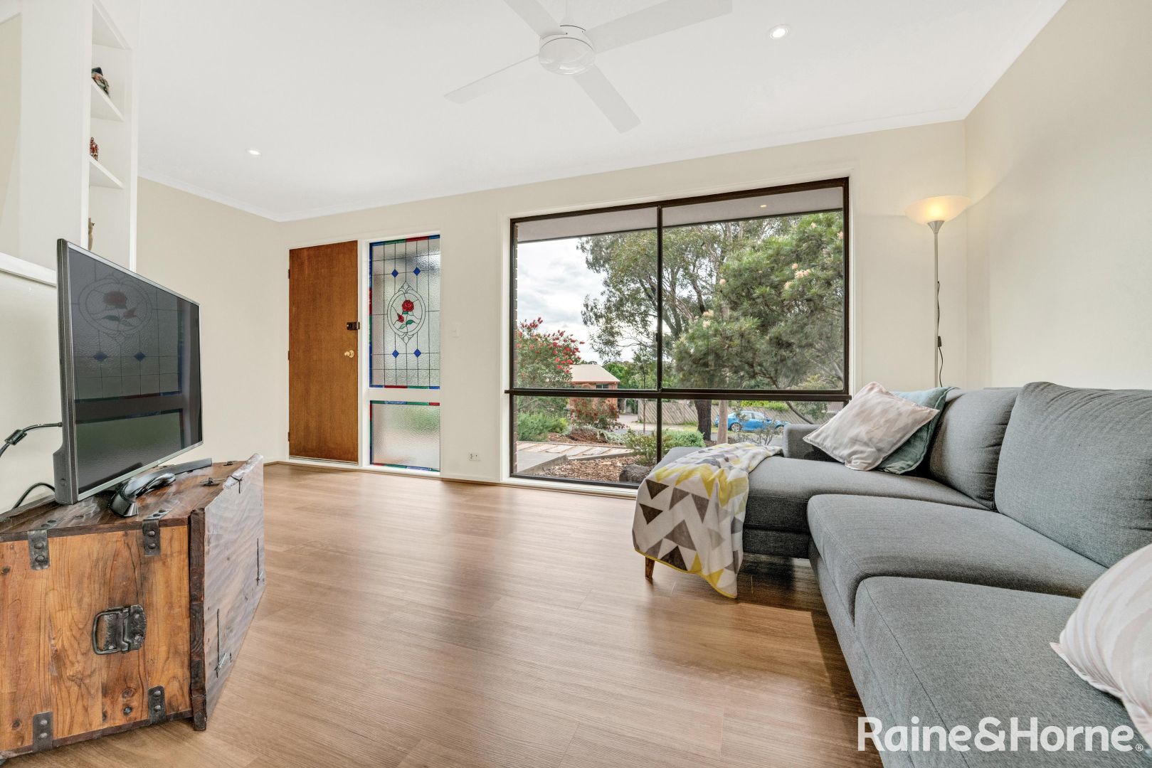 41 Aldridge Drive, Sunbury VIC 3429, Image 2