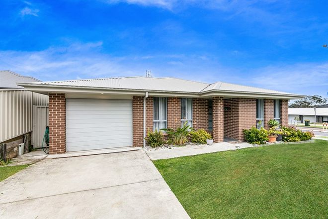 Picture of 1 Meander Place, WADALBA NSW 2259
