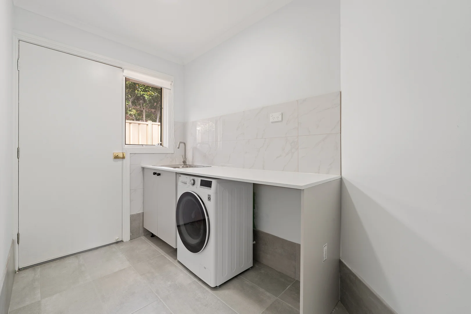 Additional image 16 of 10A Hansen Circuit, Isaacs ACT 2607