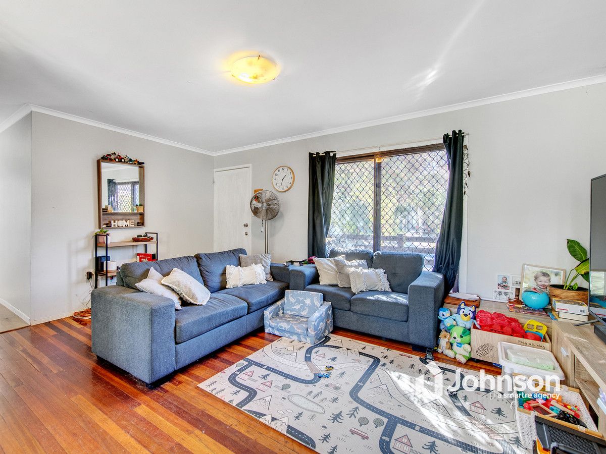 6 Wellen Street, Bundamba QLD 4304, Image 2