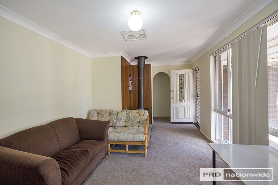 12 Carole Drive, Kootingal NSW 2352, Image 2